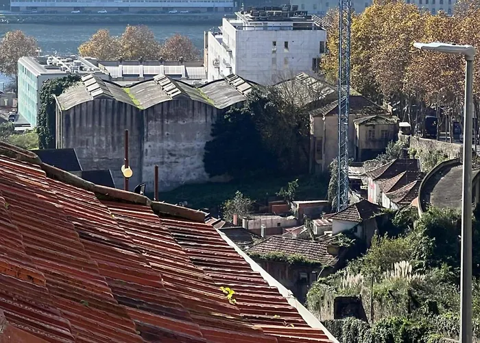 Duplex - Sleeps 4 - Roof Terrace - Balcony