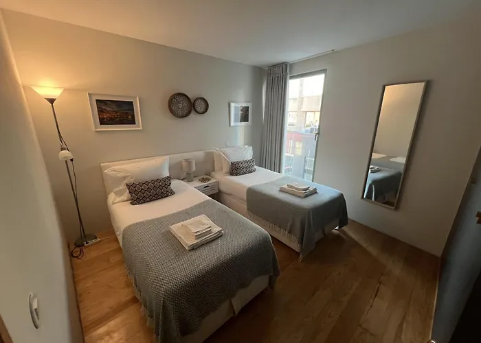 Duplex - Sleeps 4 - Roof Terrace - Balcony