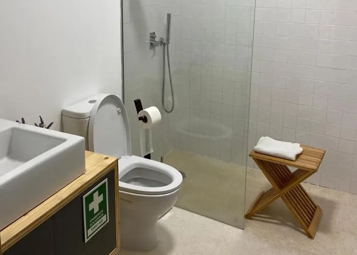 Duplex - Sleeps 4 - Roof Terrace - Balcony דירה